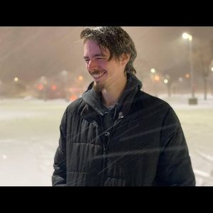 Meet your Posher, Casey